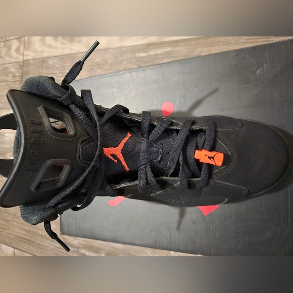 Air Jordan 6 Retro Black Infared - Picture 6 of 8
